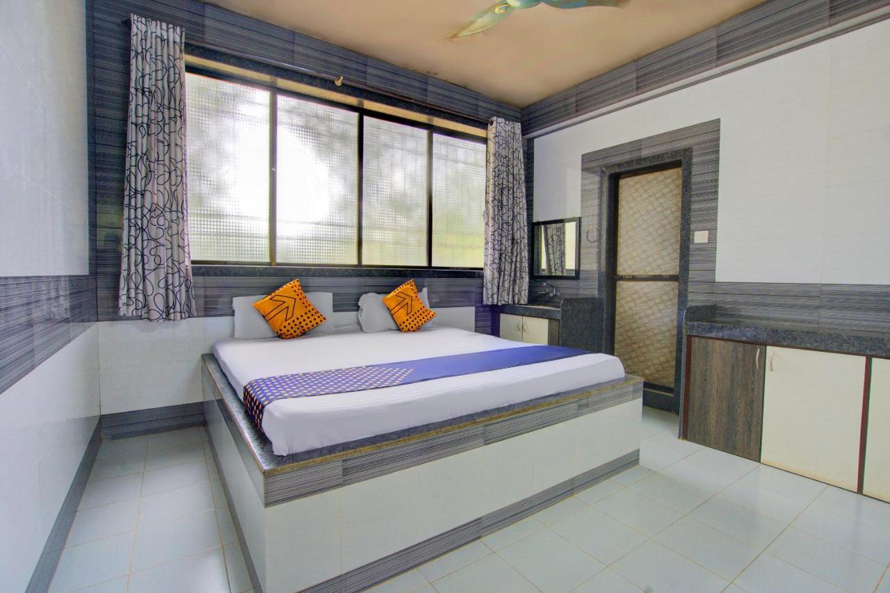 Spot On 63917 Hotel Dolphin Garden Kolad Extérieur photo